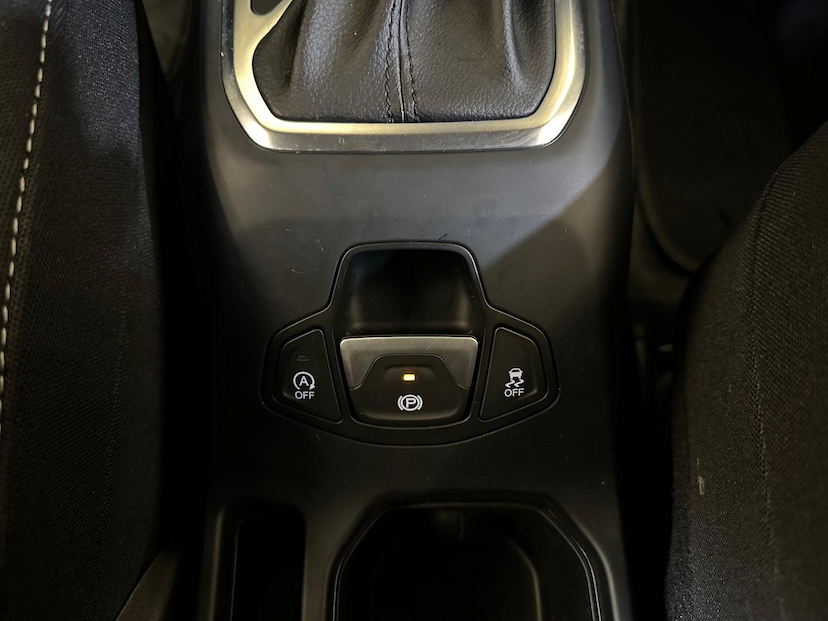 Foto do veículo JEEP RENEGADE  1.3 TURBO 2025 8.460 KM 108.900,00