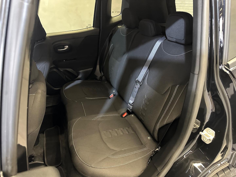 Foto do veículo JEEP RENEGADE  1.3 TURBO 2025 8.460 KM 108.900,00