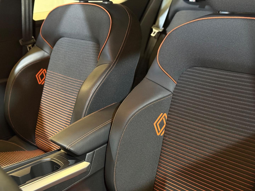 Foto do veículo RENAULT KARDIAN  PREM. ED FLEX 1.0 TB 12V 5P AUT. 2025 5.240 KM 109.900,00