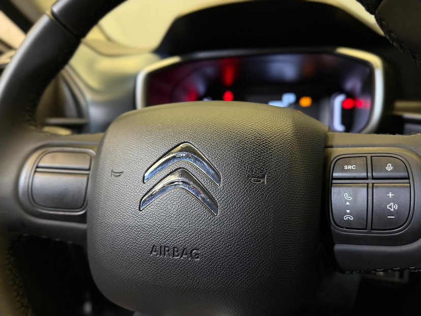 Foto do veículo CITROËN C3  FIRST ED AT 2023 105 KM 82.900,00