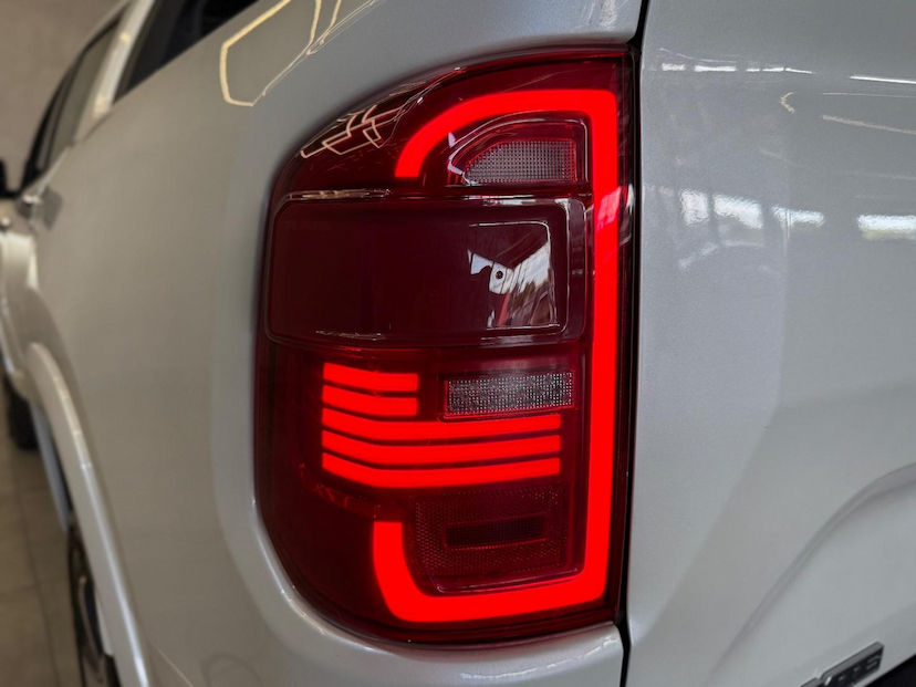 Foto do veículo RAM RAMPAGE  LARAMIE 2.0 GAS 2024 8.500 KM 209.900,00