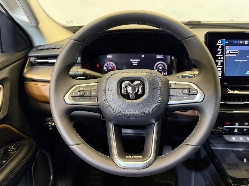 Foto do veículo RAM RAMPAGE  LARAMIE 2.0 GAS 2024 8.500 KM 209.900,00