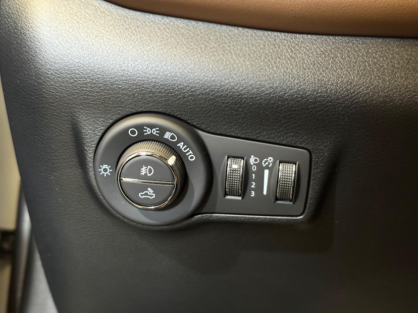Foto do veículo RAM RAMPAGE  LARAMIE 2.0 GAS 2024 8.500 KM 209.900,00