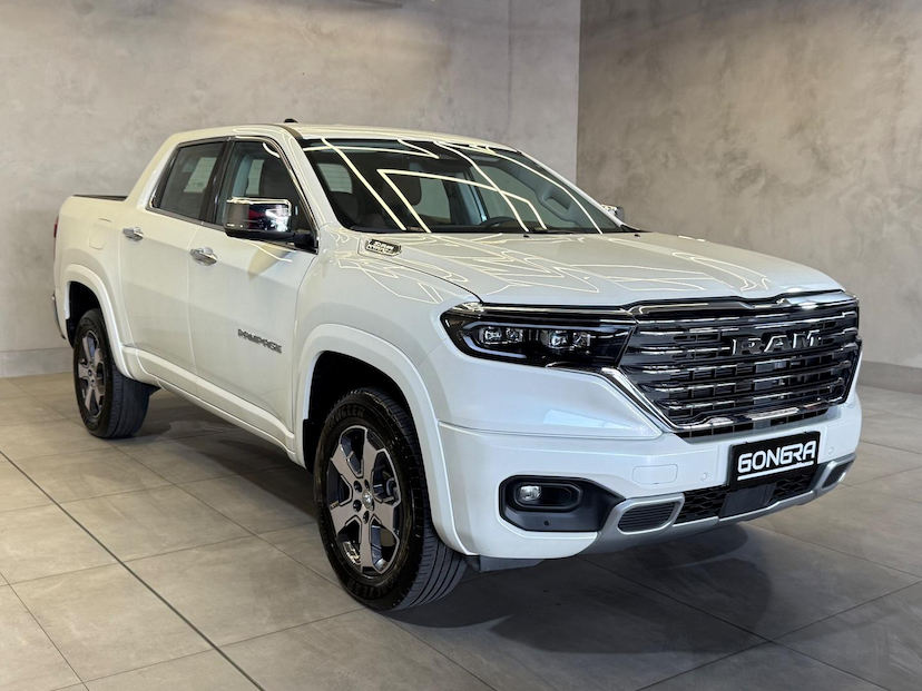 Foto do veículo RAM RAMPAGE  LARAMIE 2.0 GAS 2024 8.500 KM 209.900,00