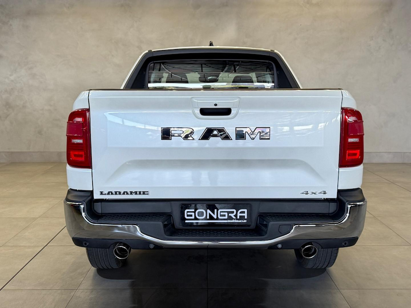 Foto do veículo RAM RAMPAGE  LARAMIE 2.0 GAS 2024 8.500 KM 209.900,00