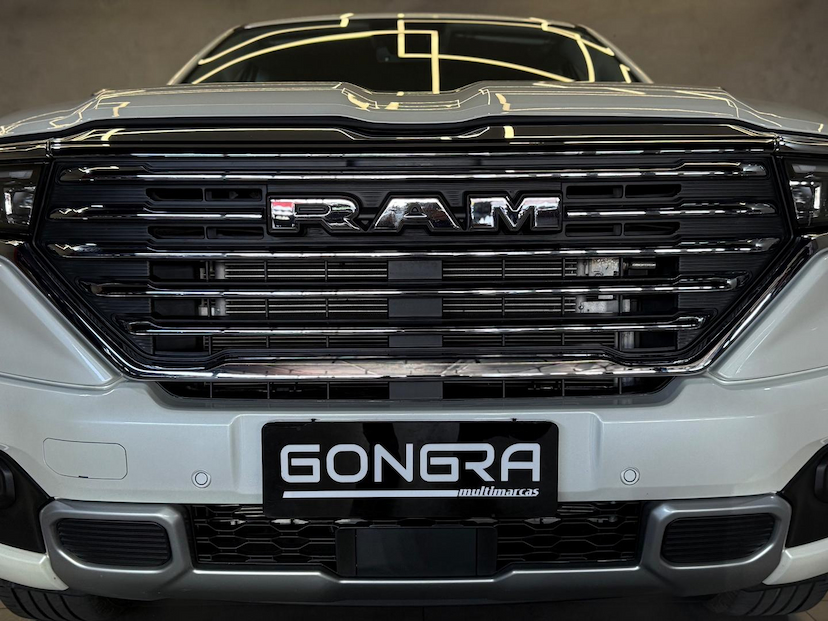 Foto do veículo RAM RAMPAGE  LARAMIE 2.0 GAS 2024 8.500 KM 209.900,00