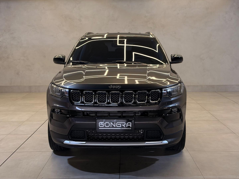 Foto do veículo JEEP COMPASS  LONG TF 2023 23.064 KM 138.900,00