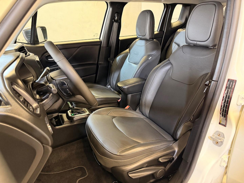 Foto do veículo JEEP RENEGADE  LGTD T270 2023 51.009 KM 104.900,00