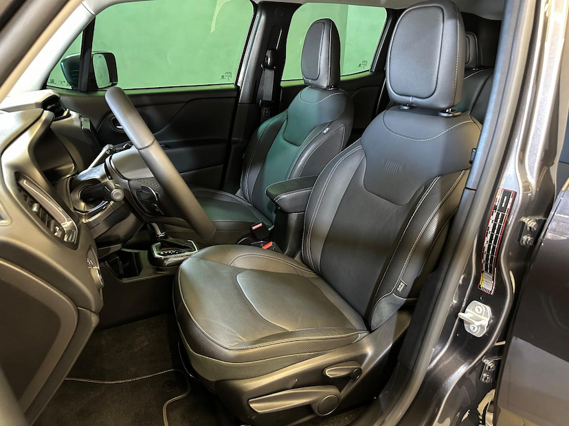 Foto do veículo JEEP RENEGADE  LGTD T270 2024 13.526 KM 119.900,00