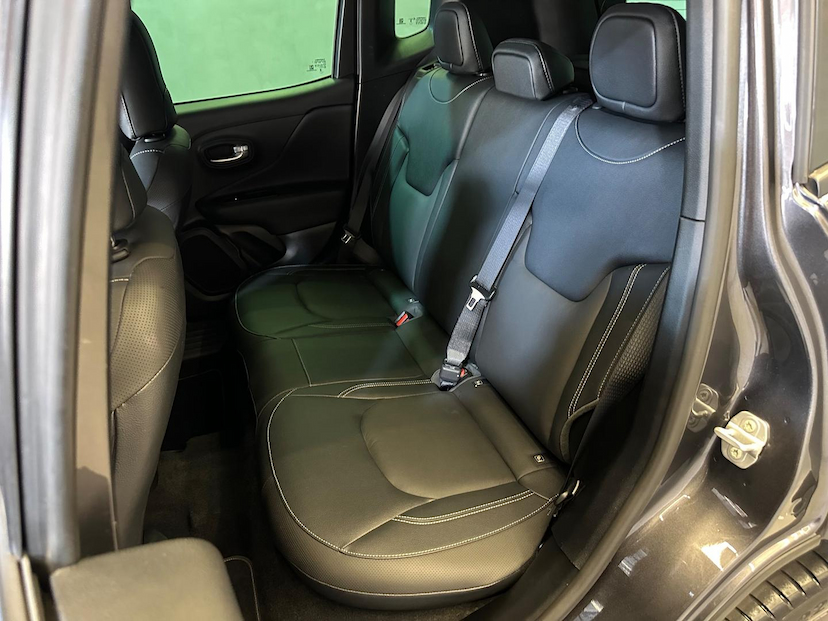 Foto do veículo JEEP RENEGADE  LGTD T270 2024 13.526 KM 119.900,00