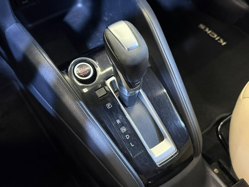 Foto do veículo NISSAN KICKS  SL CVT 1.6 FLEX 2017 104.000 KM 79.900,00