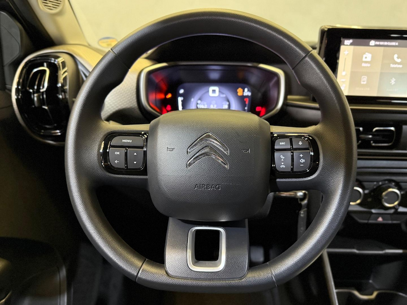 Foto do veículo CITROËN BASALT  FEEL 1.0 MT 24/25 2025 10.455 KM 87.900,00