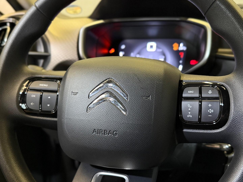 Foto do veículo CITROËN BASALT  FEEL 1.0 MT 24/25 2025 10.455 KM 87.900,00