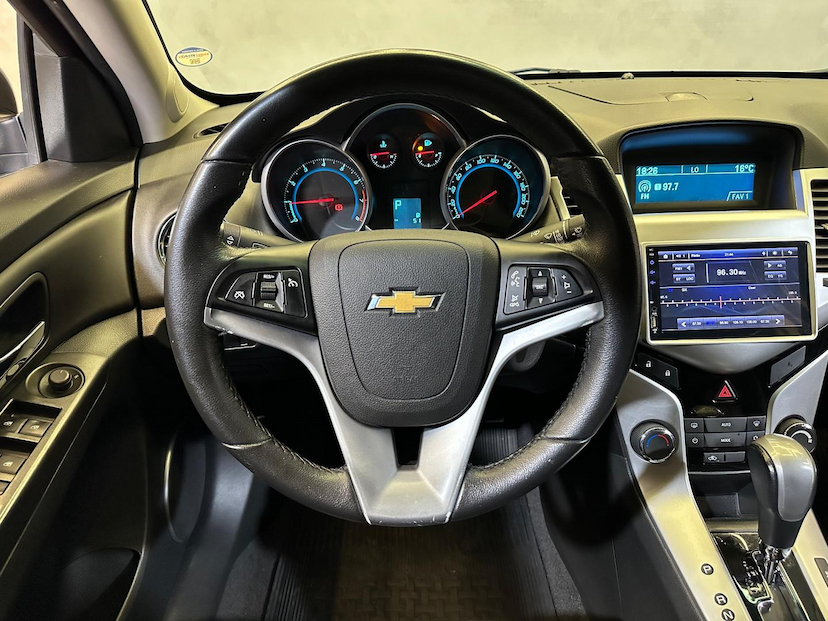 Foto do veículo CHEVROLET CRUZE  LT NB 2016 115.000 KM 73.900,00
