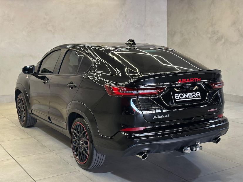 Foto do veículo FIAT FASTBACK  ABARTH 270 2025 27.180 KM 144.900,00