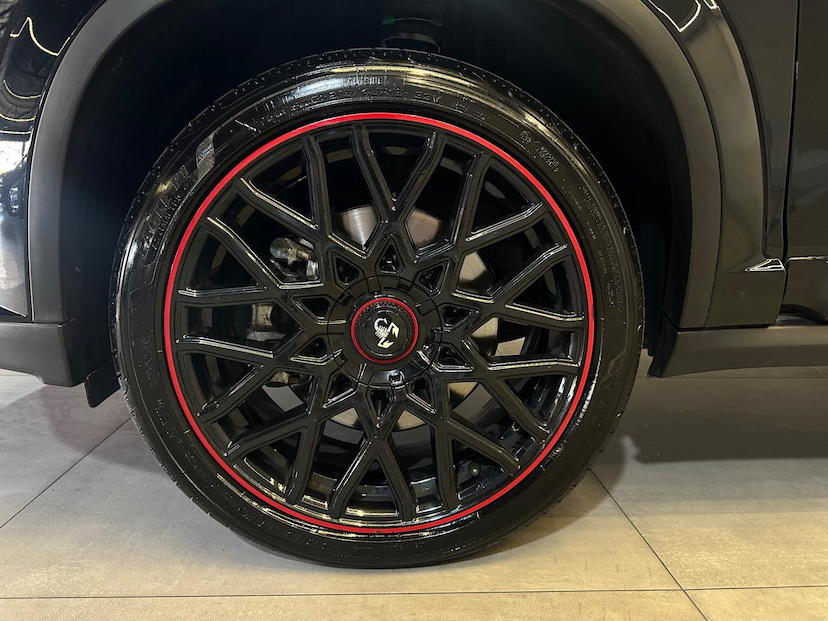 Foto do veículo FIAT FASTBACK  ABARTH 270 2025 27.180 KM 144.900,00