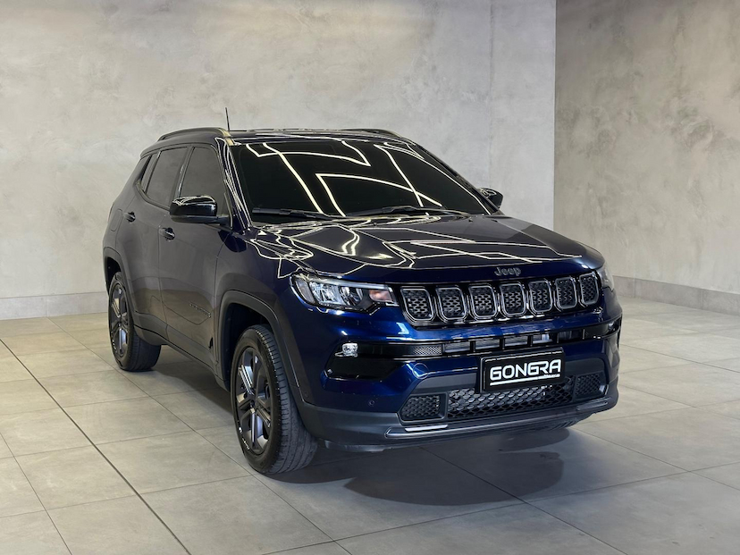 Foto do veículo JEEP COMPASS  LONG TF 2024 21.458 KM 146.900,00