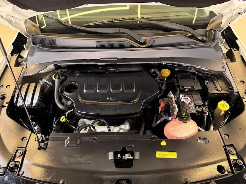 Foto do veículo JEEP COMPASS  LONGITUDE F 2017 103.469 KM 89.900,00
