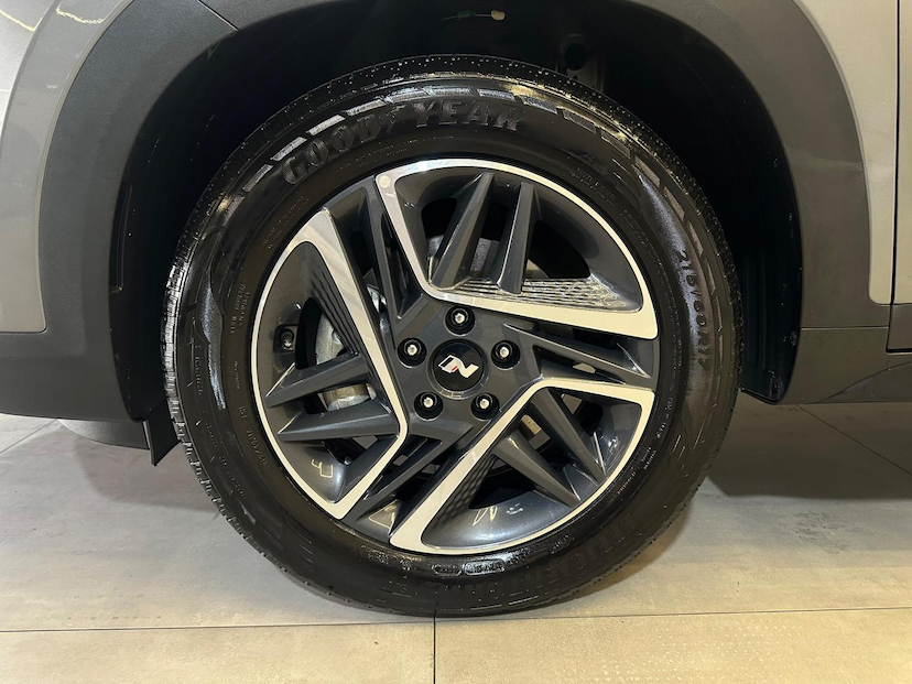 Foto do veículo HYUNDAI CRETA  TA NLINE 2023 34.765 KM 134.900,00