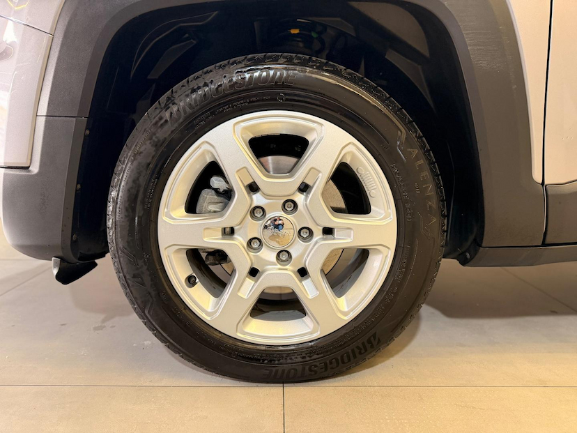 Foto do veículo JEEP RENEGADE  SPT T270 2022 19.620 KM 102.900,00