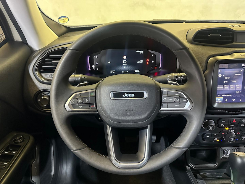 Foto do veículo JEEP RENEGADE  LGTD T270 2023 39.947 KM 106.900,00