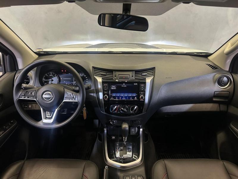 Foto do veículo NISSAN FRONTIER  ATK X4 2025 21.857 KM 219.900,00