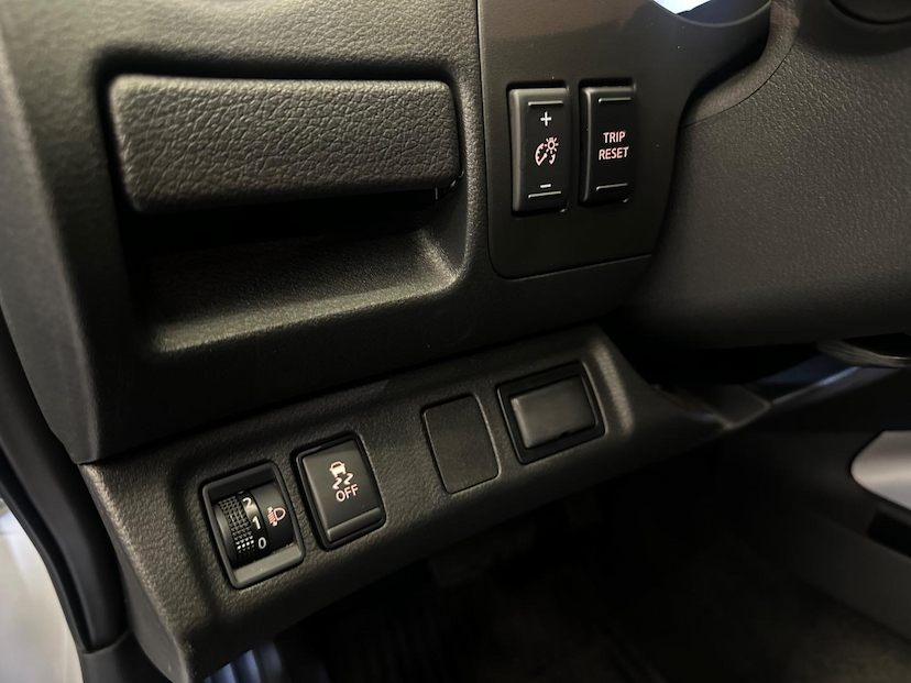 Foto do veículo NISSAN FRONTIER  ATK X4 2025 21.857 KM 219.900,00