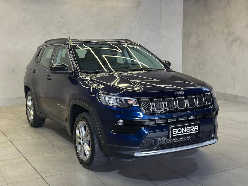 Foto do veículo JEEP COMPASS  LONG TF 2022 31.678 KM 129.900,00