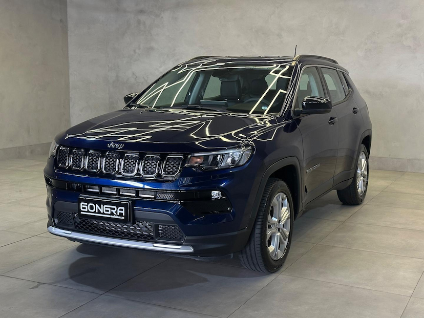 Foto do veículo JEEP COMPASS  LONG TF 2022 31.678 KM 129.900,00