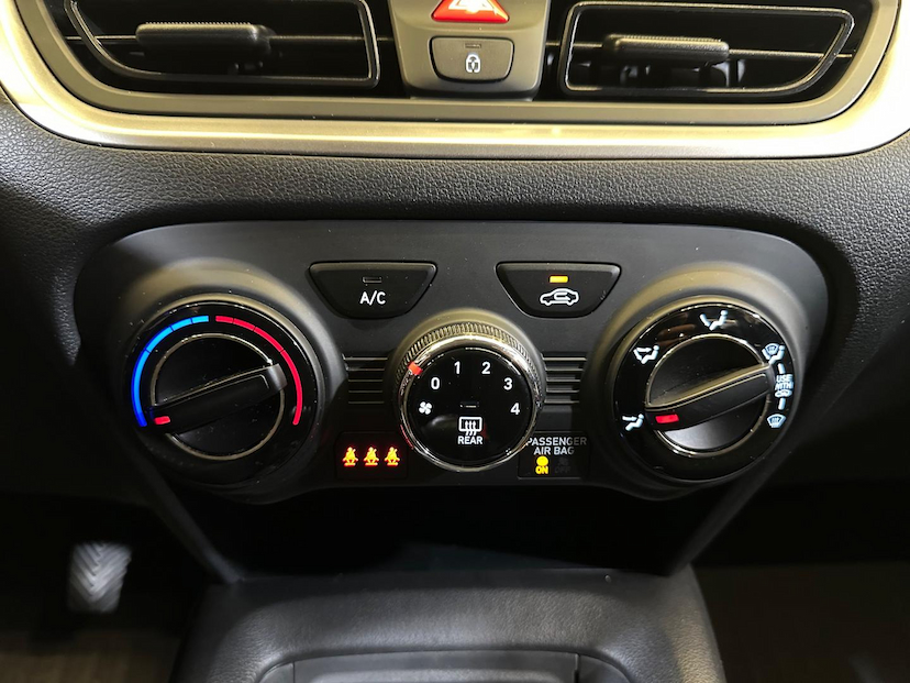 Foto do veículo HYUNDAI HB20  1.0 COMFORT 2025 19.692 KM 78.900,00