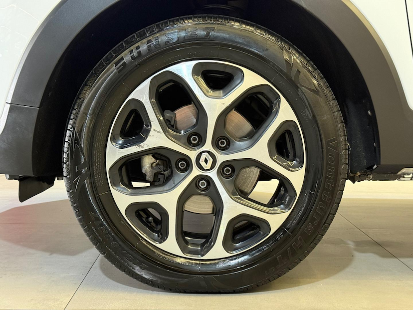 Foto do veículo RENAULT CAPTUR  INTEN 20A 2019 56.500 KM 74.900,00