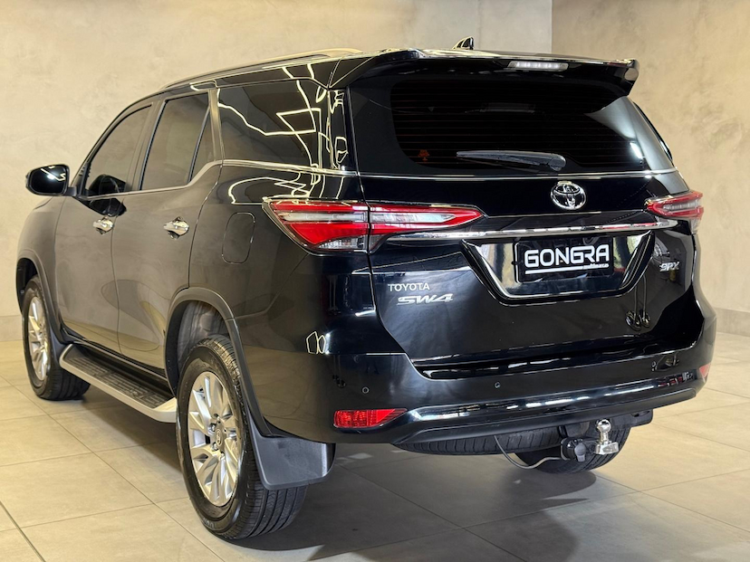 Foto do veículo TOYOTA HILUX  SW4 SRX 4X4 2.8 TDI 16V DIES. AUT. 2021 101.360 KM 279.900,00