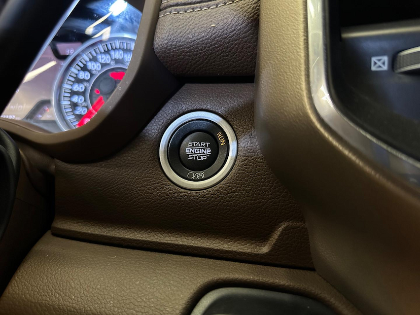 Foto do veículo RAM 3500  LARAMIE 6.7D 2022 24.190 KM 369.900,00