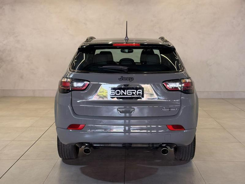 Foto do veículo JEEP COMPASS  BLACKHAWK 2025 9.115 KM 219.900,00