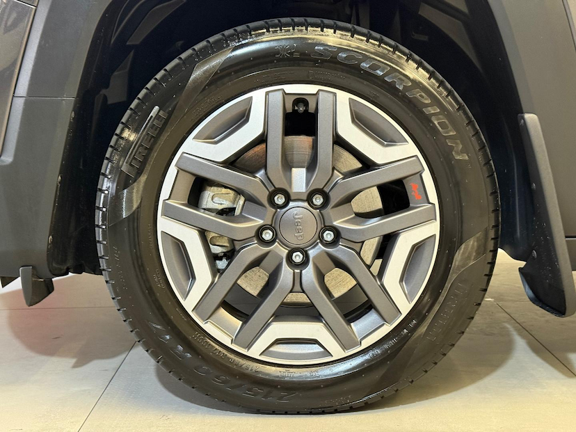 Foto do veículo JEEP RENEGADE  SPT T270 2025 6.719 KM 121.900,00