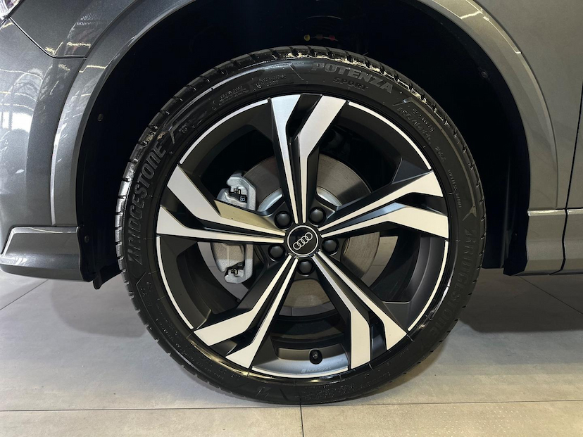 Foto do veículo AUDI Q3  2.0 TFSI 2025 124 KM 325.900,00