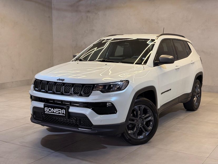 Foto do veículo JEEP COMPASS  LONG TF 2022 39.025 KM 132.900,00