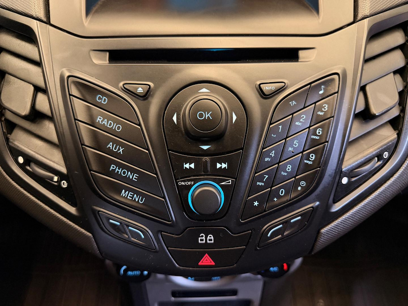 Foto do veículo FORD FIESTA  16SEL 2017 79.297 KM 54.900,00