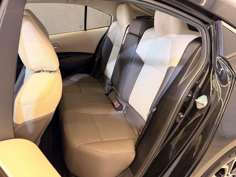 Foto do veículo TOYOTA COROLLA  ALTIS 20 2022 49.646 KM 146.900,00