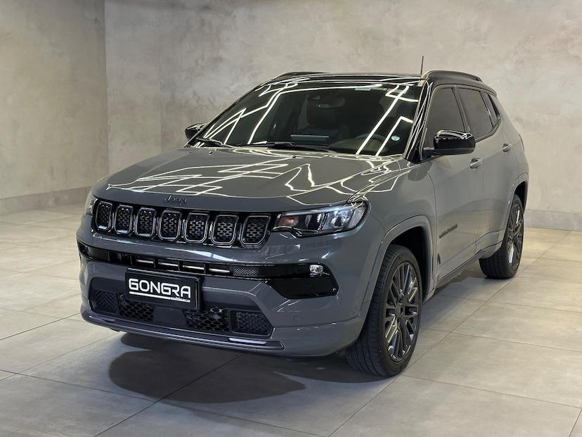 Foto do veículo JEEP COMPASS  SERIE S TF 2023 26.191 KM 169.900,00