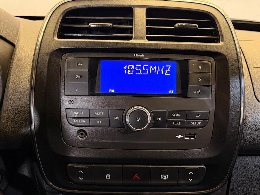Foto do veículo RENAULT KWID  ZEN 2 2024 34.876 KM 56.900,00