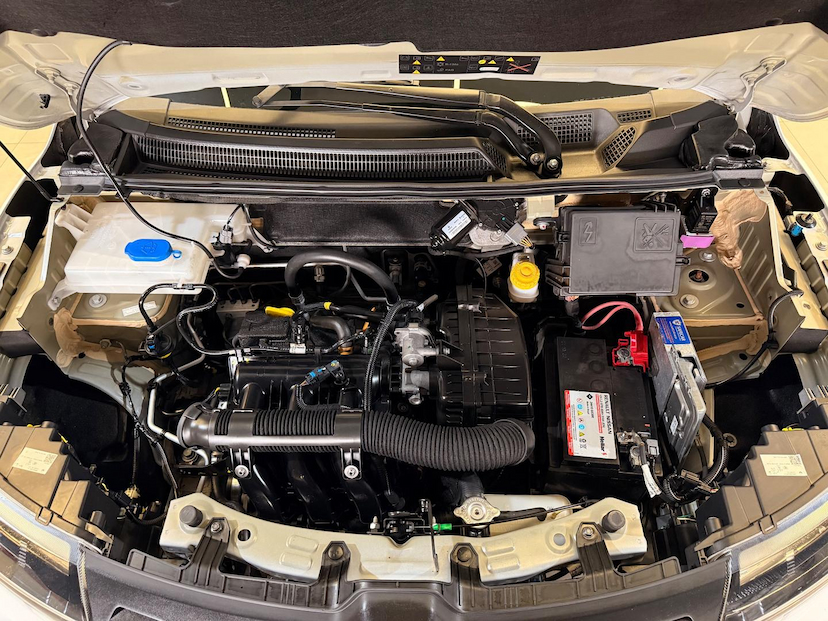 Foto do veículo RENAULT KWID  ZEN 2 2024 34.876 KM 56.900,00