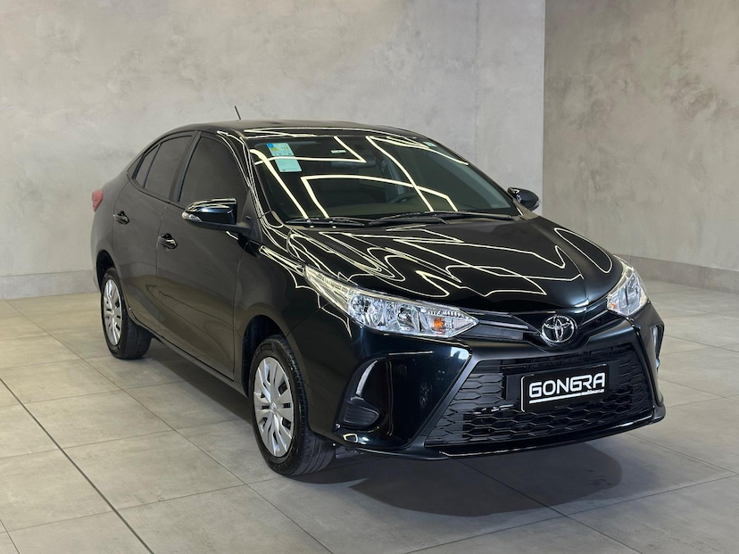 Foto do veículo TOYOTA YARIS  SEDAN 1.5 XL 2025 13.674 KM 105.900,00