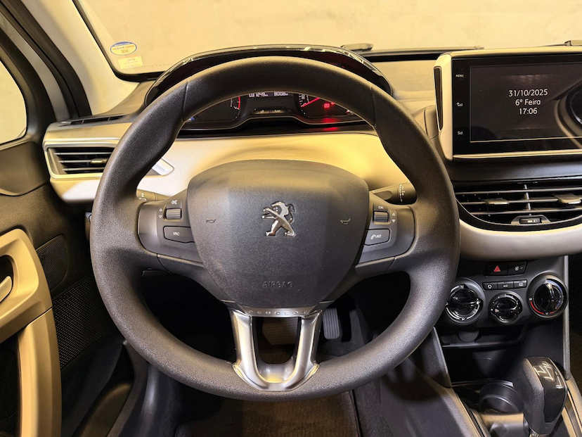 Foto do veículo PEUGEOT 2008  ALLURE EAT6 2021 31.128 KM 72.900,00