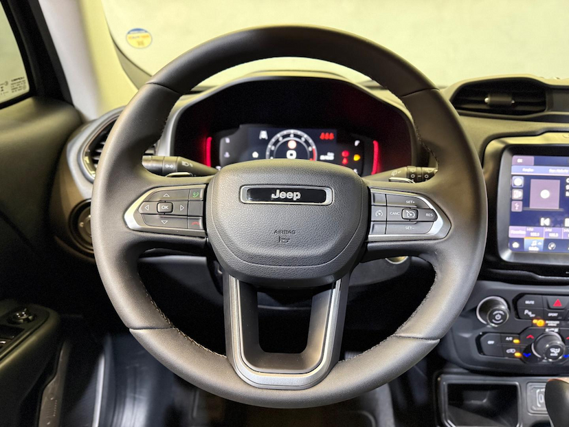 Foto do veículo JEEP RENEGADE  LGTD T270 2024 24.715 KM 118.900,00