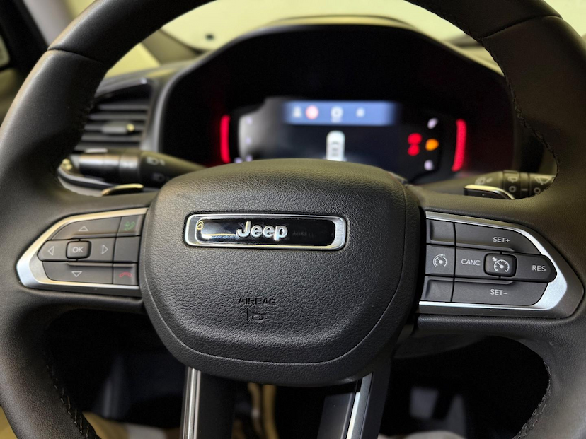 Foto do veículo JEEP RENEGADE  LGTD T270 2024 24.715 KM 118.900,00