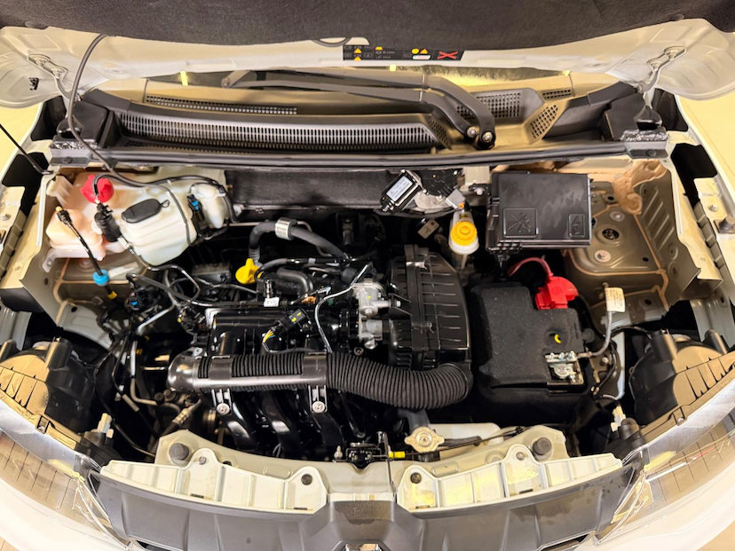 Foto do veículo RENAULT KWID  INTENS 10MT 2021 44.600 KM 46.900,00