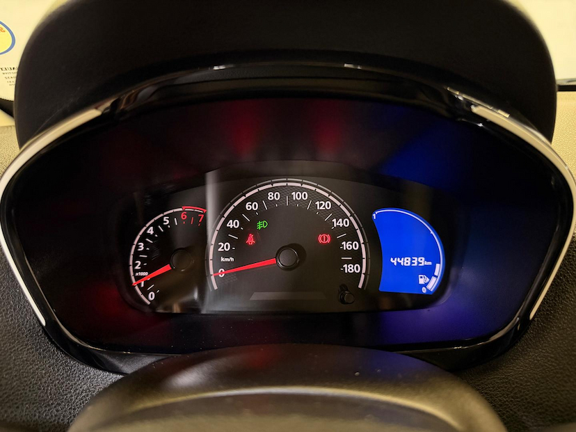 Foto do veículo RENAULT KWID  INTENS 10MT 2021 44.600 KM 46.900,00