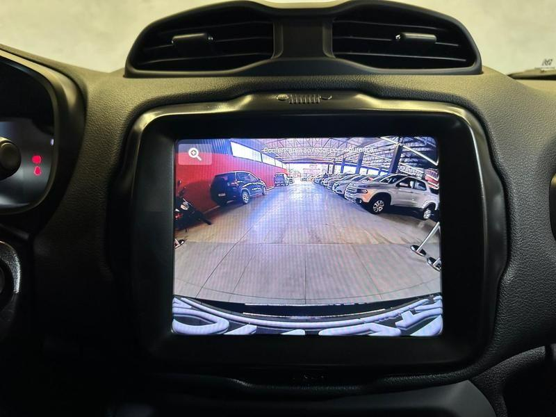 Foto do veículo JEEP RENEGADE  LGTD T270 2023 41.093 KM 105.900,00