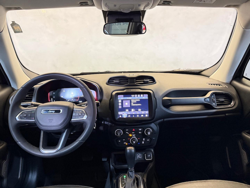 Foto do veículo JEEP RENEGADE  LGTD T270 2024 18.040 KM 114.900,00